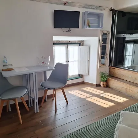 Lovin Book Guest house