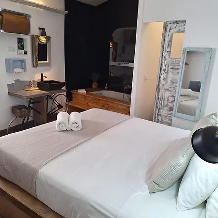 Lovin Book Guest house 3*